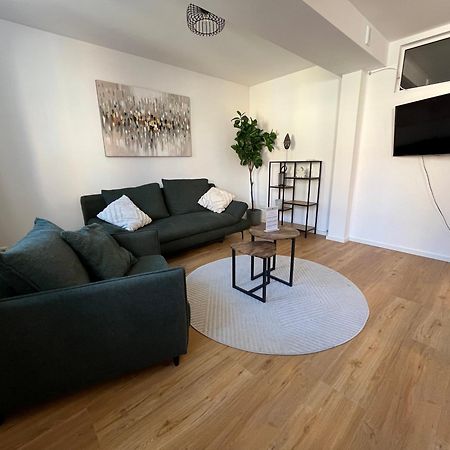 Traumhafte Business & Relax Wohnung Direkt Im Stadtkern Oettingens By Elation Homes Oettingen in Bayern Eksteriør bilde