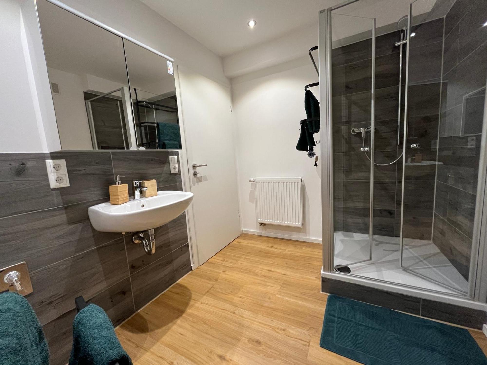 Traumhafte Business & Relax Wohnung Direkt Im Stadtkern Oettingens By Elation Homes Oettingen in Bayern Eksteriør bilde