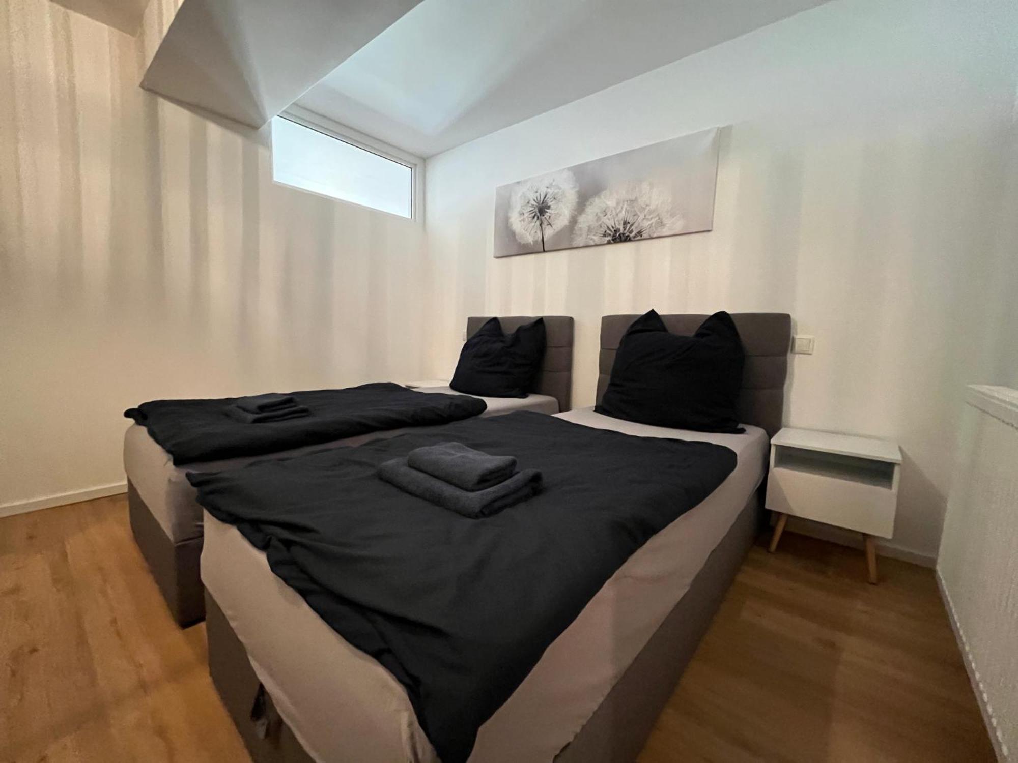 Traumhafte Business & Relax Wohnung Direkt Im Stadtkern Oettingens By Elation Homes Oettingen in Bayern Eksteriør bilde