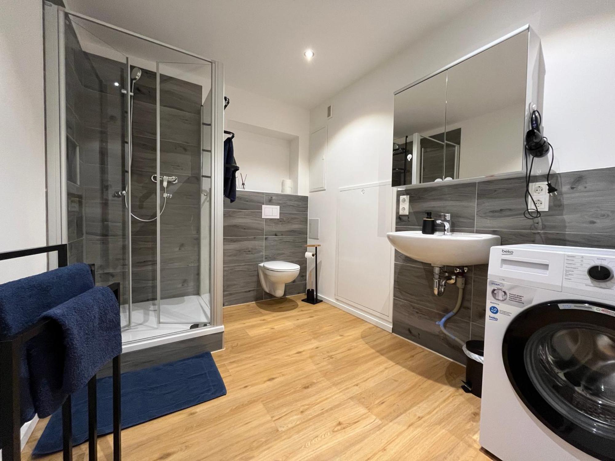 Traumhafte Business & Relax Wohnung Direkt Im Stadtkern Oettingens By Elation Homes Oettingen in Bayern Eksteriør bilde